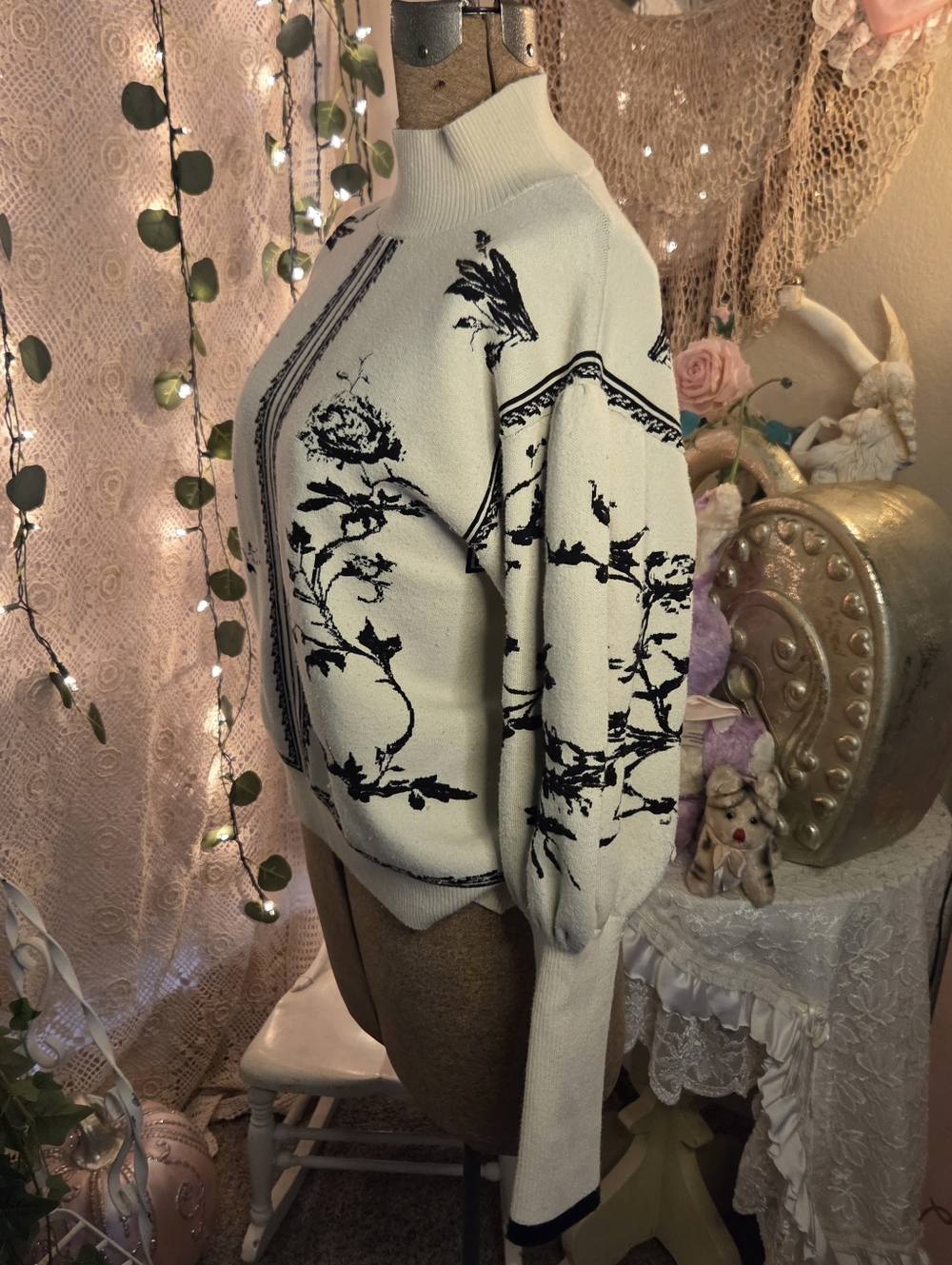 ♡ ️anthropologie elie tahari victorian style balloon sleeve sweater ♡ - Picture 2 of 4